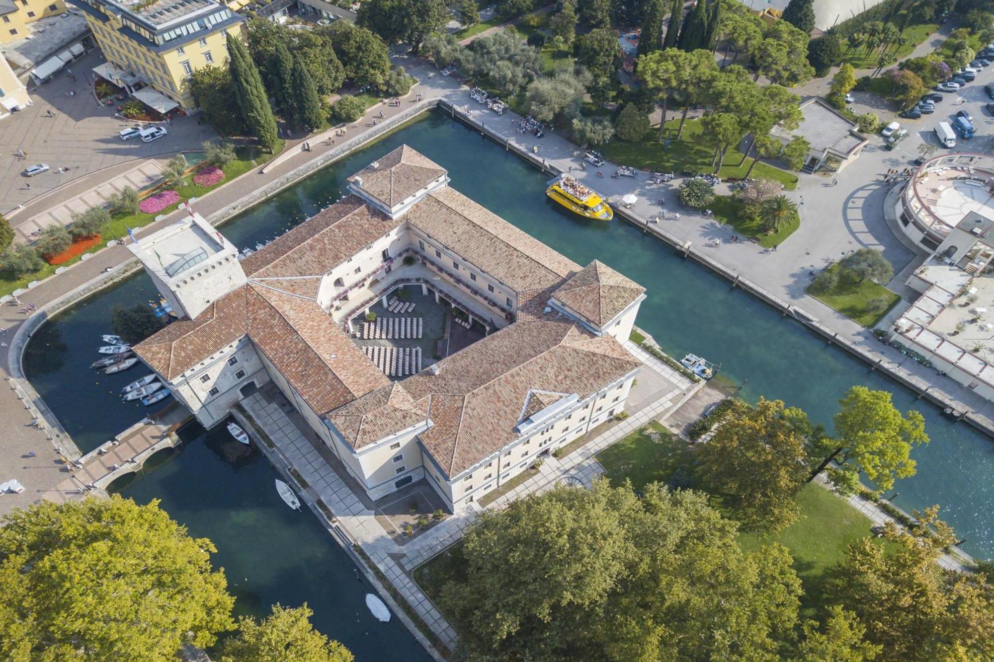 Appartamento Amy - Happy Rentals Riva del Garda Exteriör bild