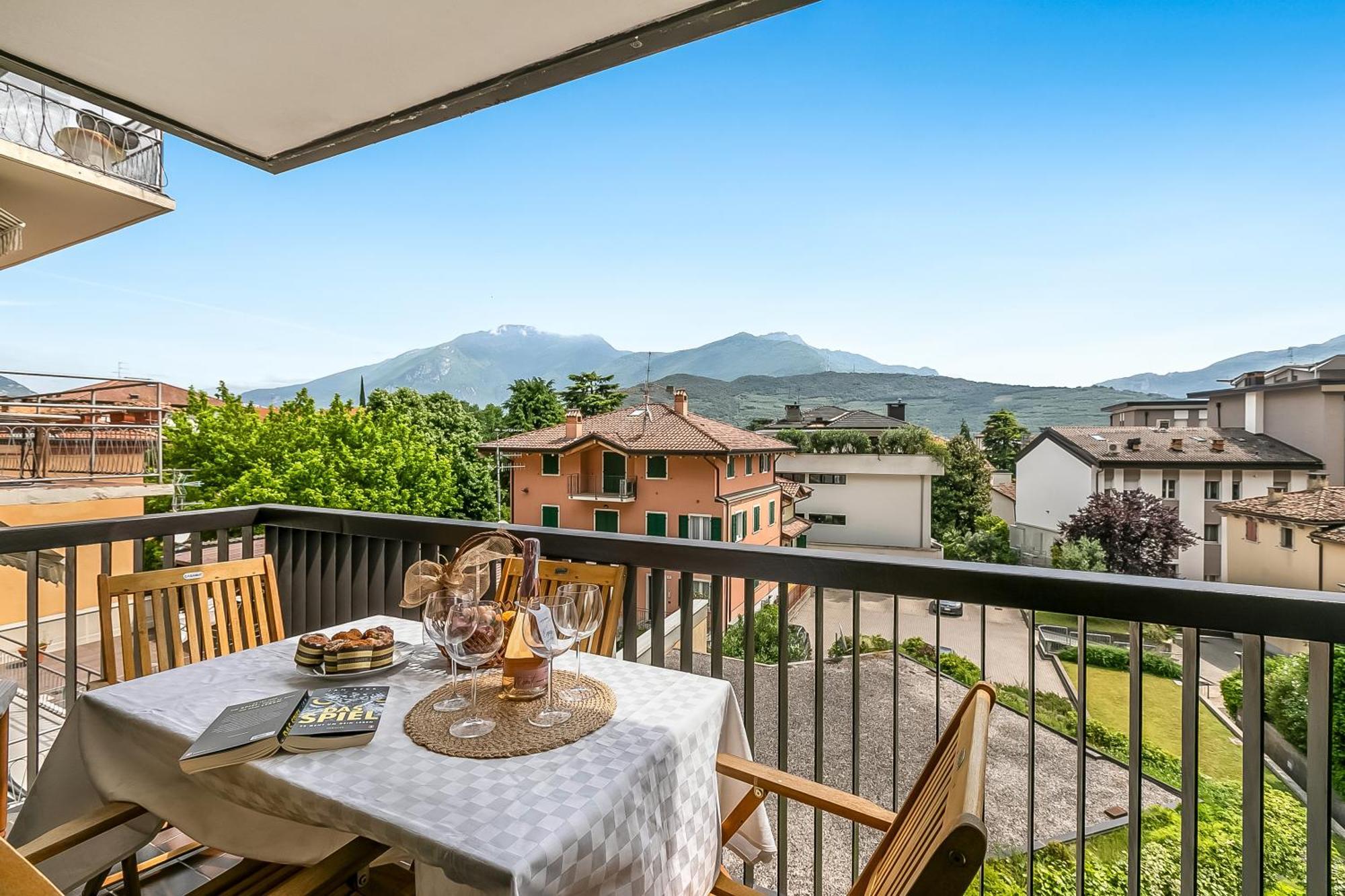 Appartamento Amy - Happy Rentals Riva del Garda Exteriör bild